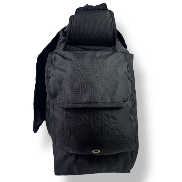 L.L. Bean Messenger Shoulder Flap Crossbody Bag Graffiti Skateboard Surfer Surf - Picture 6 of 16